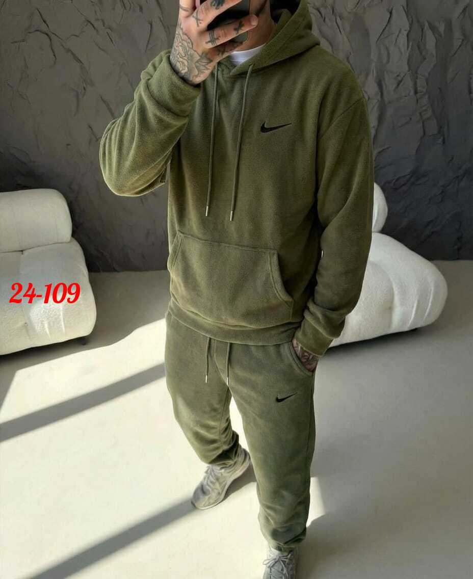 спортивный костюм nike,спортивный костюм nike на флисе,спортивный костюм на флисе,спортивный костюм мужской nike,костюм на флисе