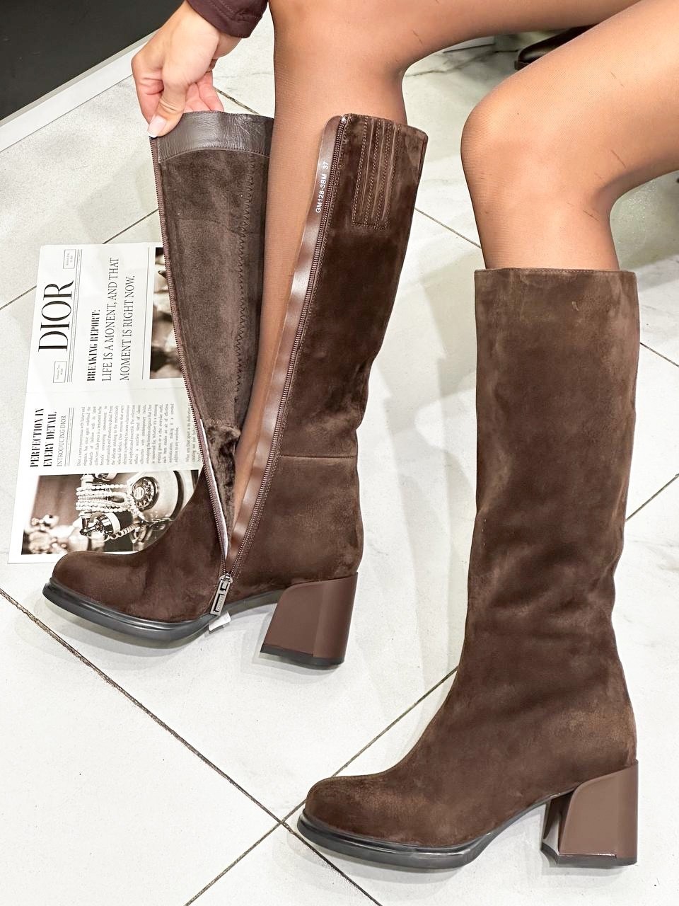 ,сапоги женские зимние замшевые на натуральном меху,сапоги женские демисезонные натуральная замша коричневые reversal 321801378,зимние замшевые сапоги полярис,сапоги эконика замшевые коричневые