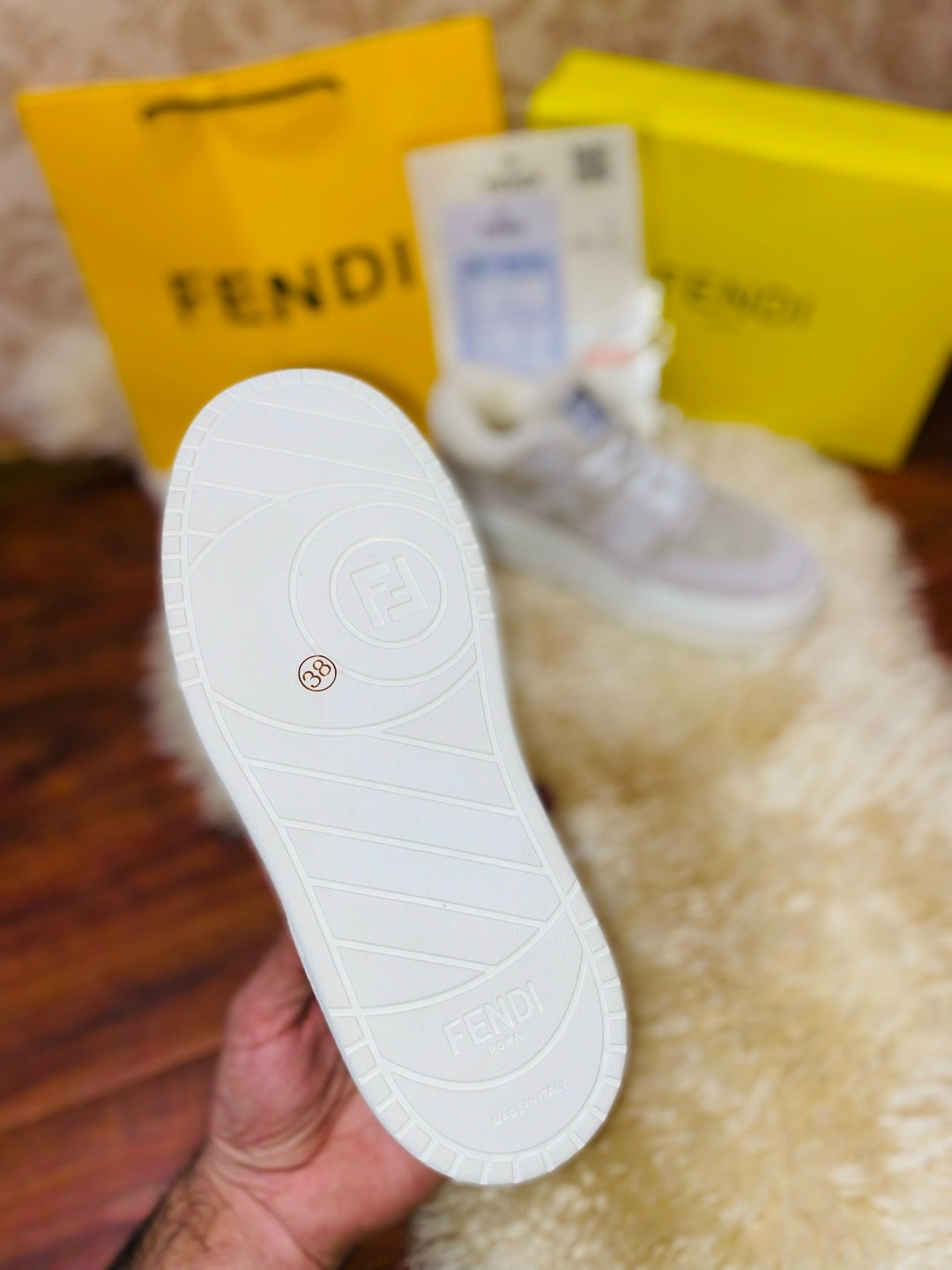 кроссовки fendi,кеды fendi,кроссовки fendi match,,кроссовки миу