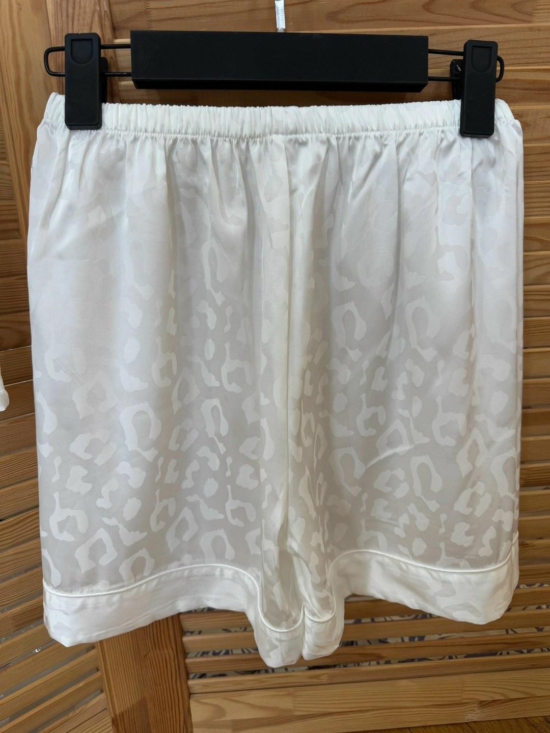 пижама комплект,пижамы женски,пижамы для дома,шелковая пижама,пижама шортами