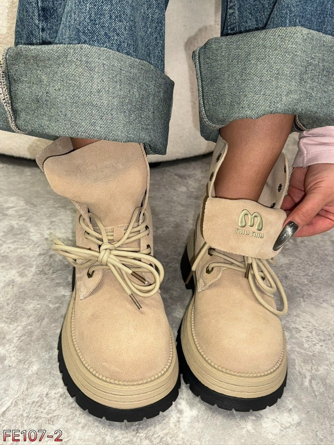 ботинки замшевые miu miu,ботинки miu miu,женские ботинки miu miu,ботинки женские miu miu зимние,ботинки миу миу натуральные замшевые miu miu