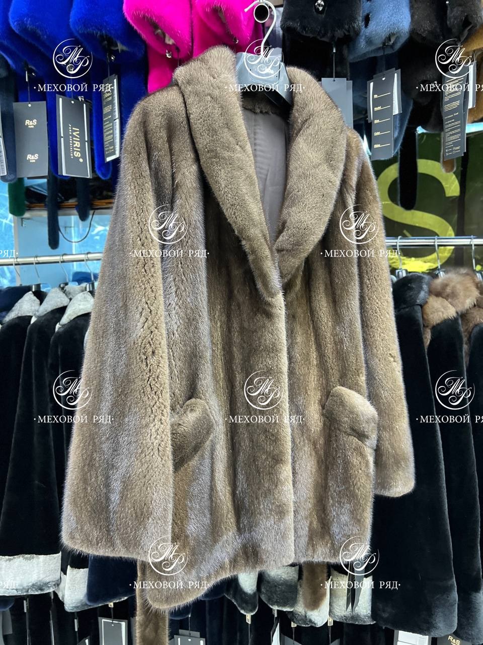 шубка из меха европейской норки с английским воротником,норковая шуба,шуба норка,норковый полушубок,шуба норковая английским воротником