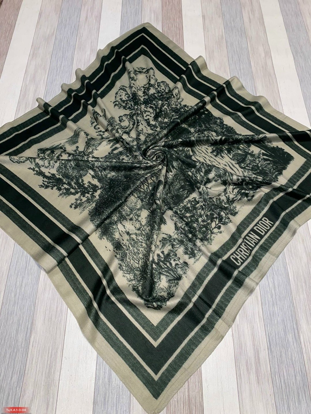 брендовый платок,платки диор,женские платки,шелковый платок,шарфы для женщин
