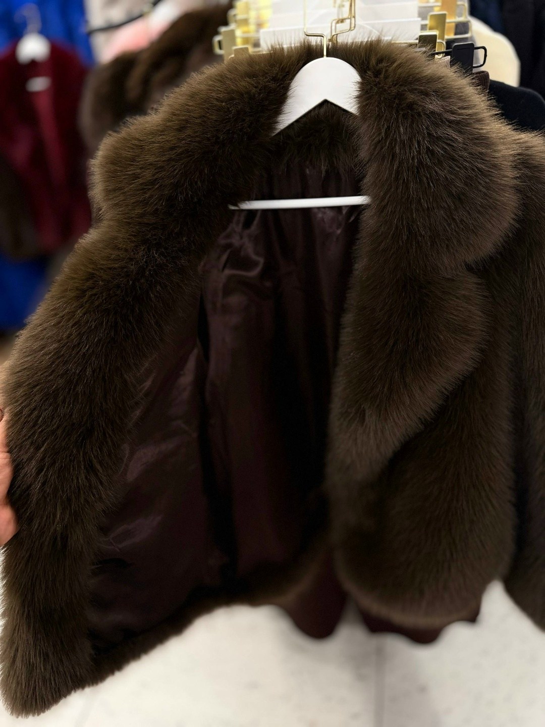 женская шуба,шуба песец,шуба,короткая шуба,женская шуба из искусственного меха норки