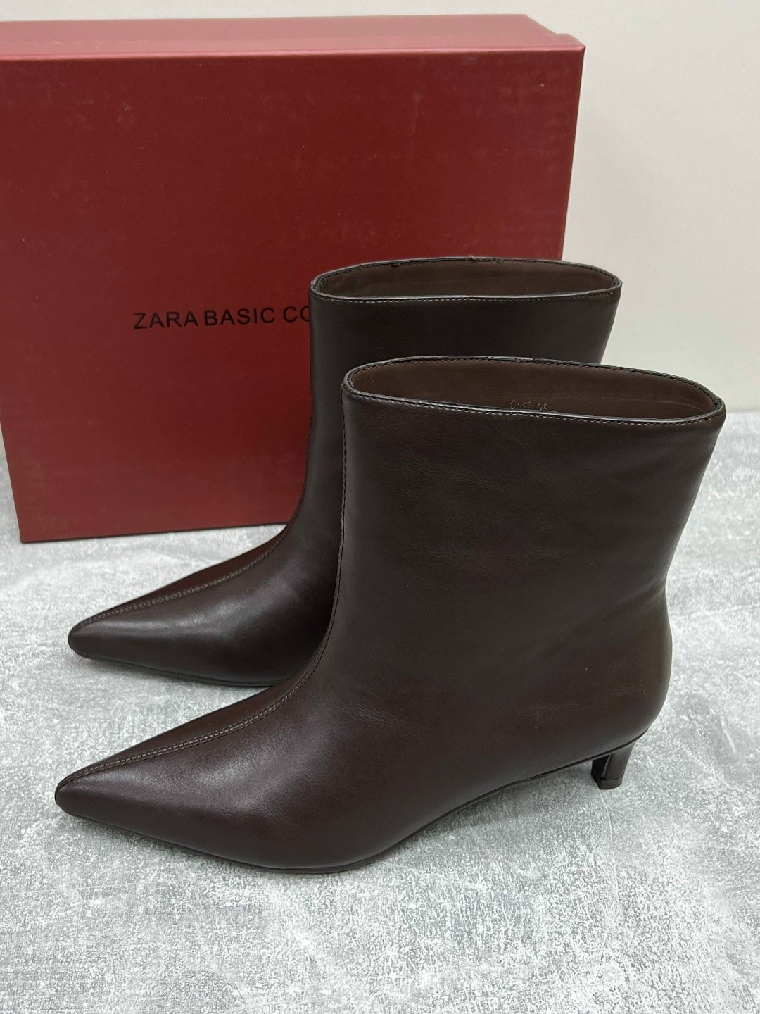 женские кожаные ботильоны с острым носком,ботильоны демисезонные остроносые на высоком каблуке bati 304308520,женские ботильоны с острым носком,женские ботильоны,