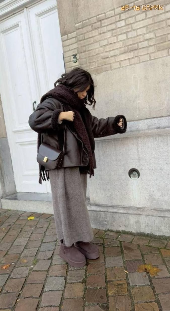 дубленка оверсайз,дубленка оверсайз женская,женская дубленка в стиле оверсайз,шоколадная дубленка оверсайз