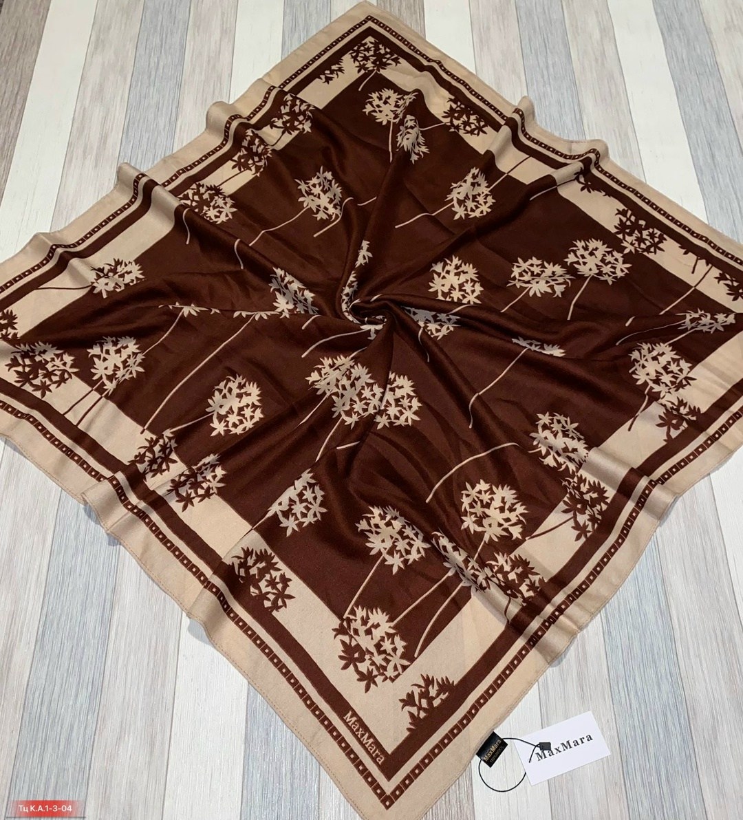 платки диор,брендовый платок,платки женские,шелковый платок,платок палантин