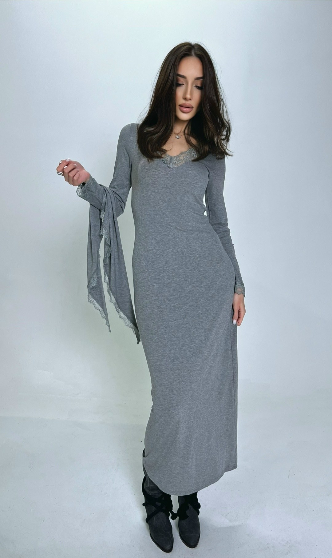 платье с капюшоном,трикотажное платье,трикотажное платье с капюшоном,платье длинное с капюшоном,платье макси с капюшоном