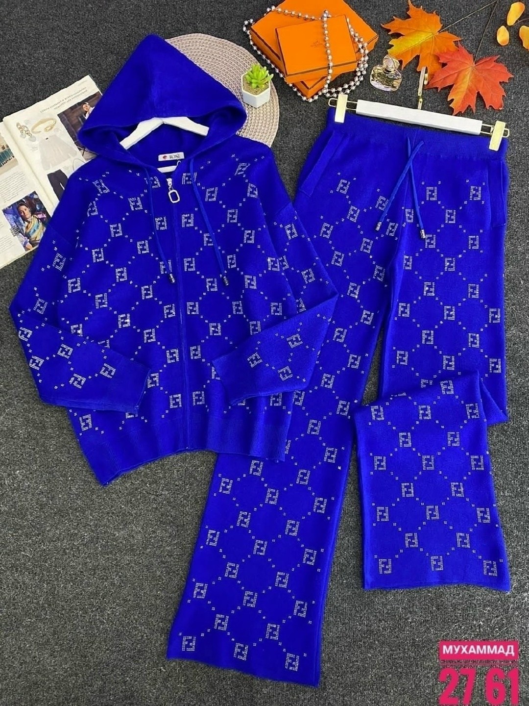 костюм женский,трикотажные костюмы,костюмы спортивные женские,костюм со стразами,трикотажные костюмы женские