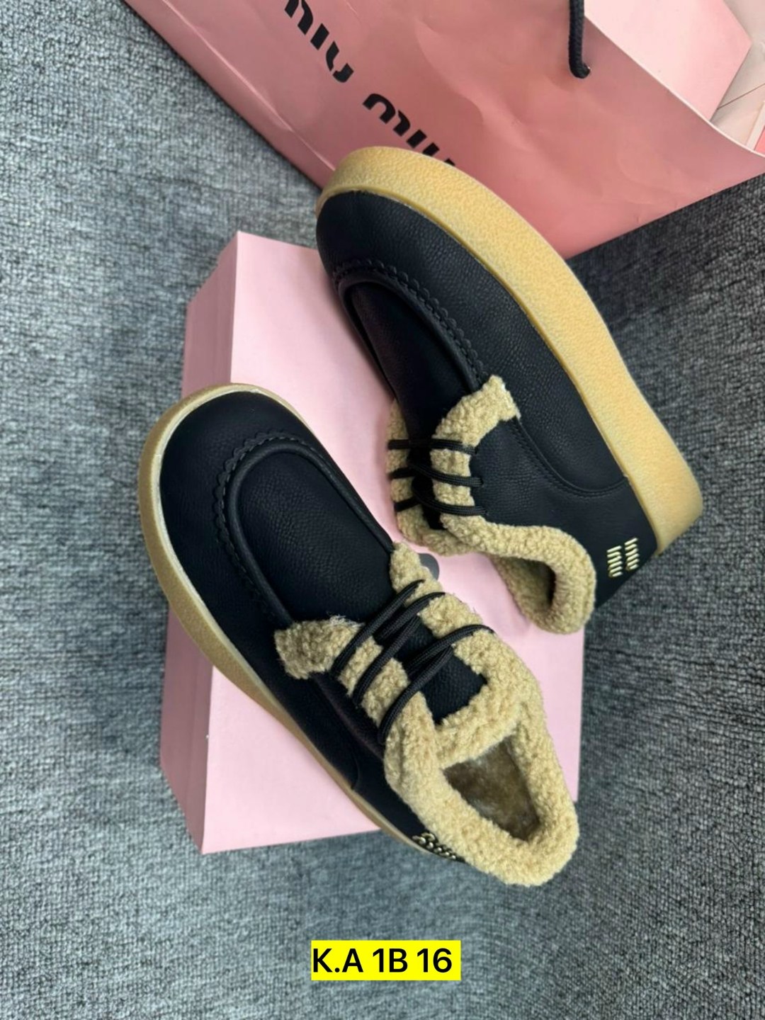 ,женская ,угги замш,женские зимние замшевые ботинки miu miu с мехом бежевые,ботинки миу миу женские зимние