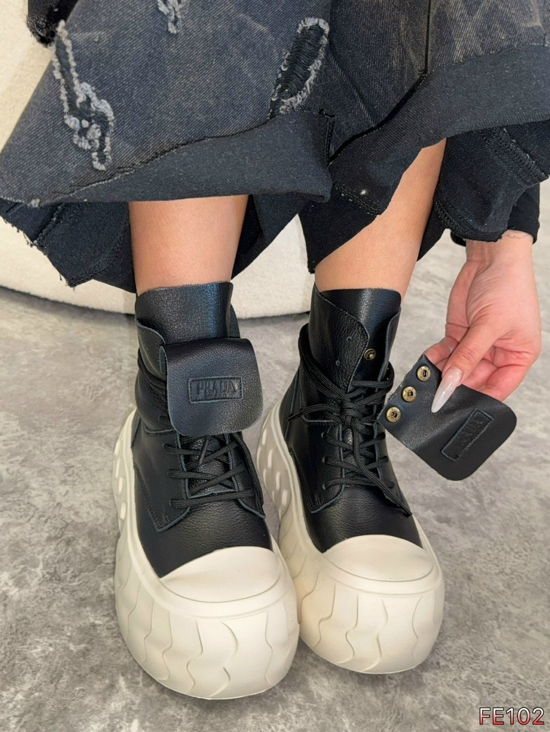 дутики prada,женская ,,кроссовки prada,дутыши prada