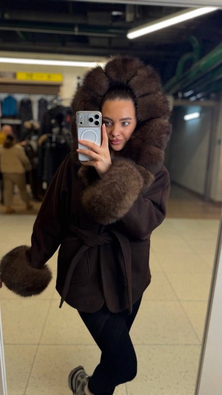 кашемировое пальто с мехом песца,женское пальто с песцом кашемировой,пальто с мехом,пальто с натуральным мехом,пальто кашемировое с мехом финского песца