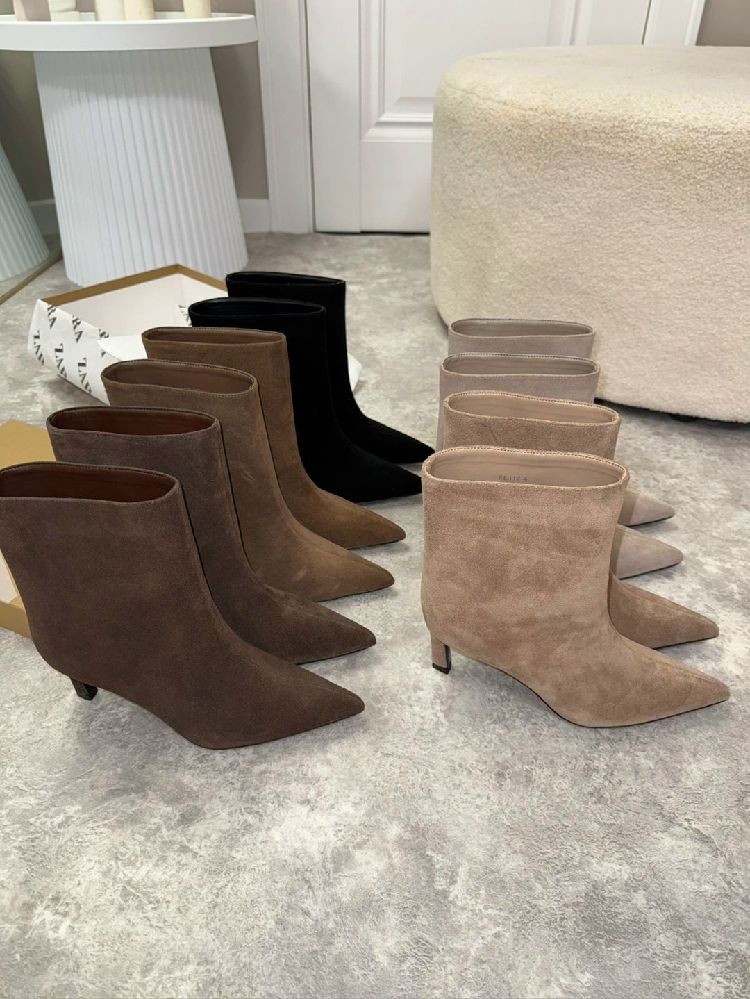 замшевые женские ботильоны с острым носком на,женские ботильоны с острым носком на тонком каблуке с молнией,женские ботильоны с острым носком,ботильоны на тонком низком каблуке с острым носком,женские