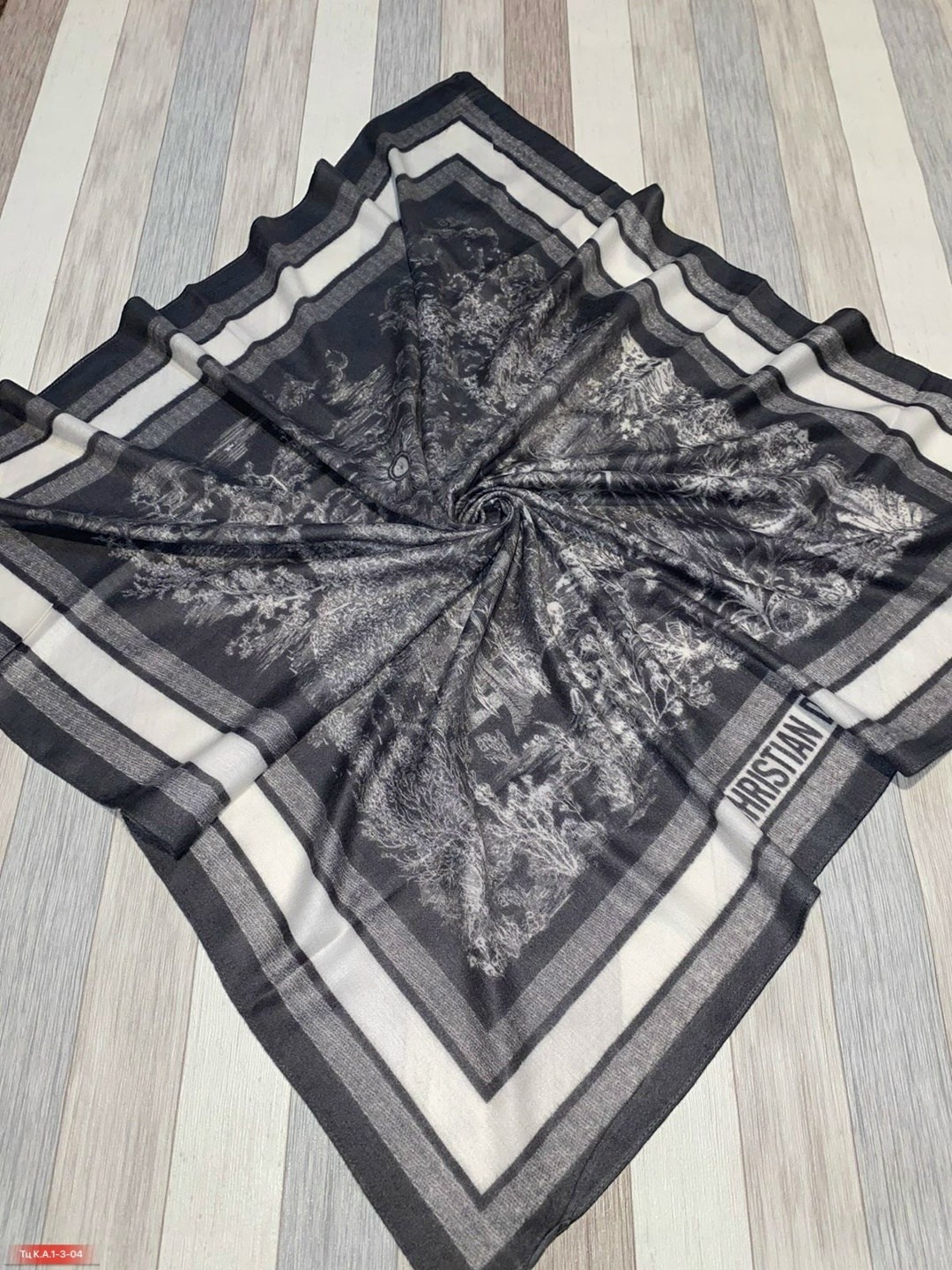 брендовый платок,платки диор,женские платки,шелковый платок,шарфы для женщин