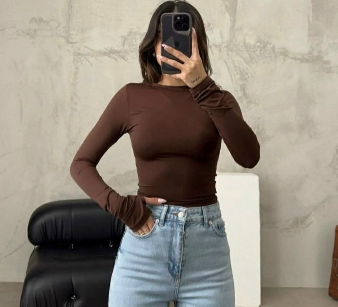 водолазка лонгслив без горла укороченная karelina,женский лонгслив укороченный,лонгслив женский укороченный белый,женский кроп топ,кроп топ с длинными рукавами