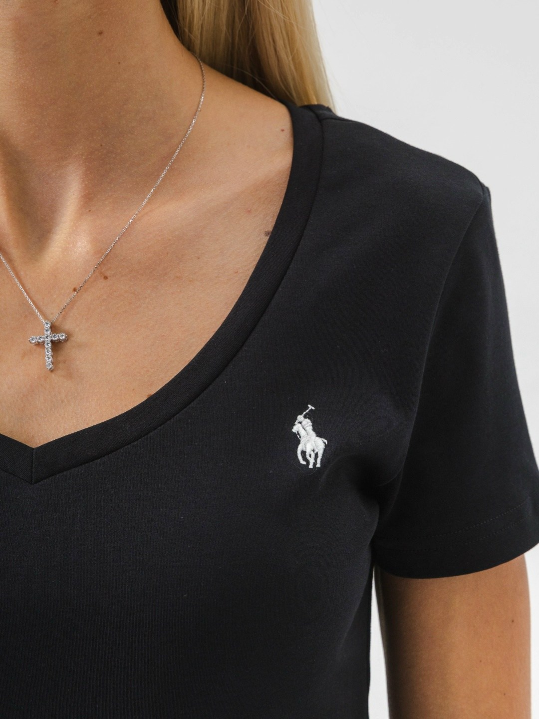 футболка женская,джинсы женские,одежда для женщин,футболка базовая большая,черная футболка женская