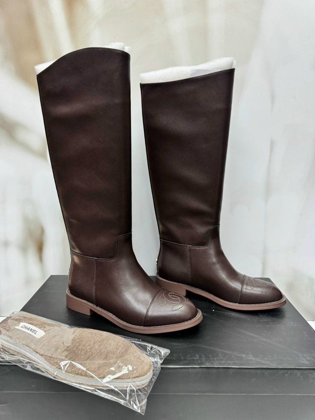 женские сапоги,сапоги гермес коричневые,жокейские сапоги эконика,,baldinini жокейские сапоги