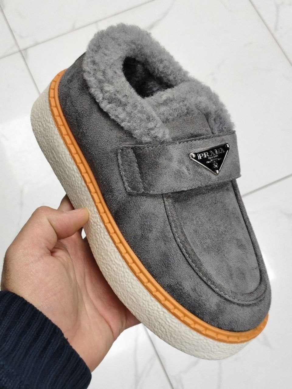 ,лоферы с мехом женские,лоферы prada,лоферы prada женские с мехом,ботинки прада