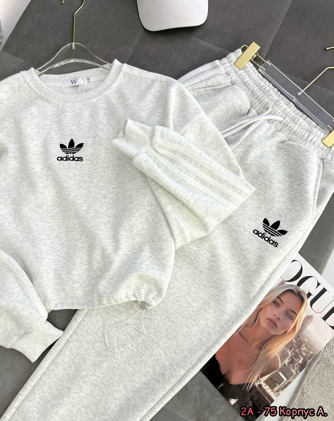 спортивный костюм adidas,спортивный костюм,спортивный костюм женский,спорт костюм,костюмы адидас