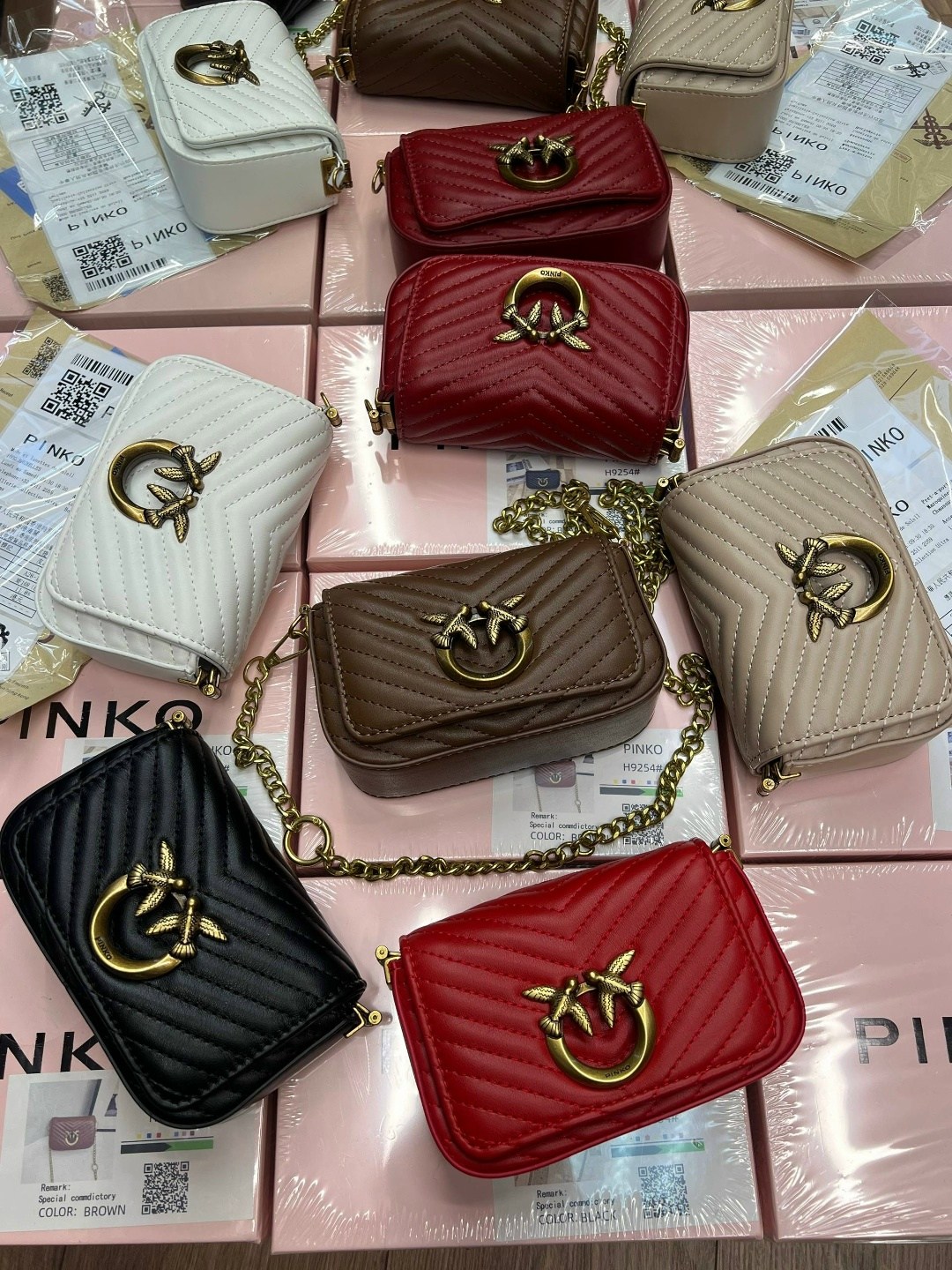 сумка pinko,pinko сумка на плечо,сумка женская pinko,pinko сумка на плечо кросс-боди,pinko сумка кросс-боди