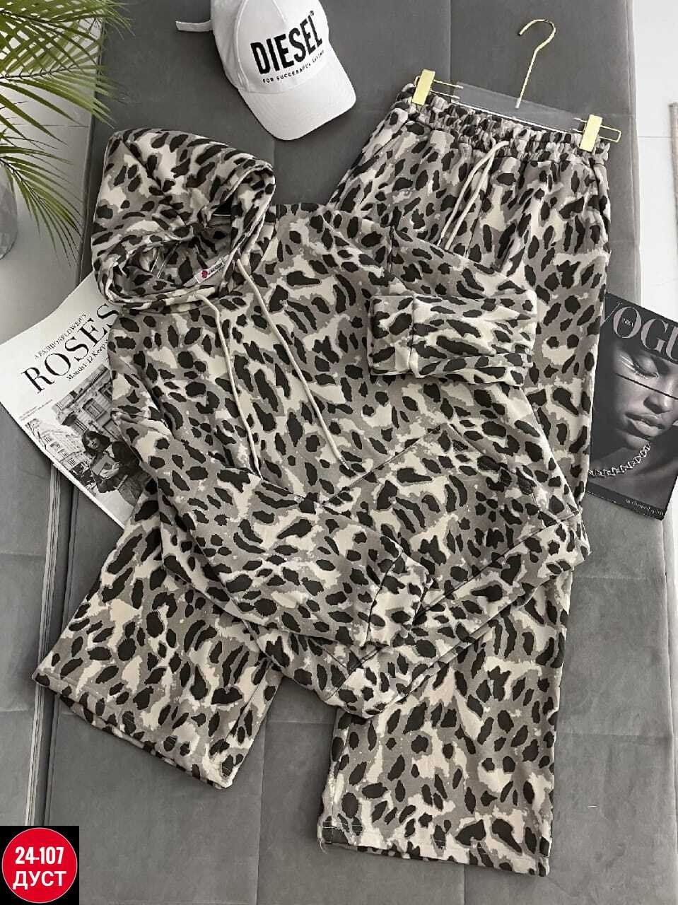 костюм женский,леопардовый костюм,,теплый костюм,костюм на флисе