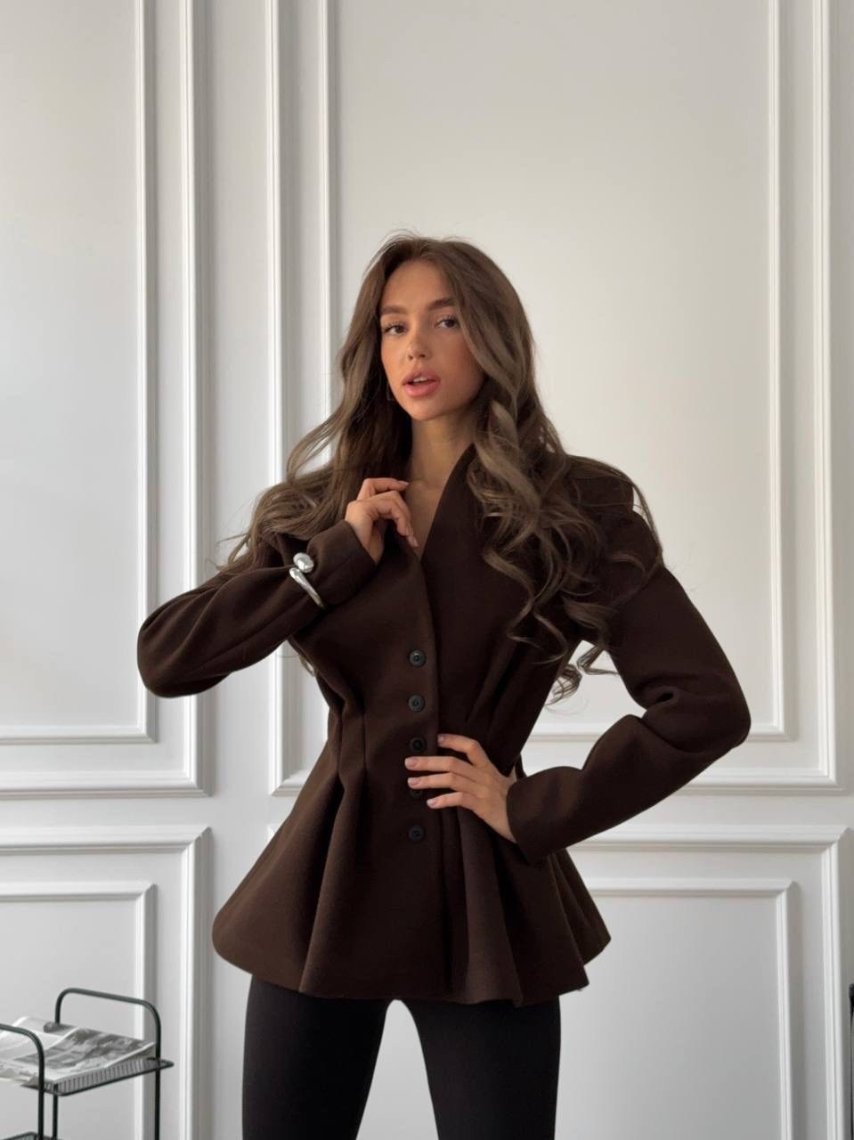 женский пиджак,жакет женский,жакет,жакет с баской,жакет приталенный