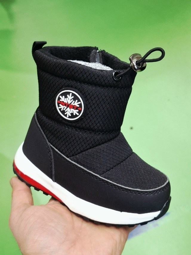 детские дутики,,дутики зимние детские,детская , дутики