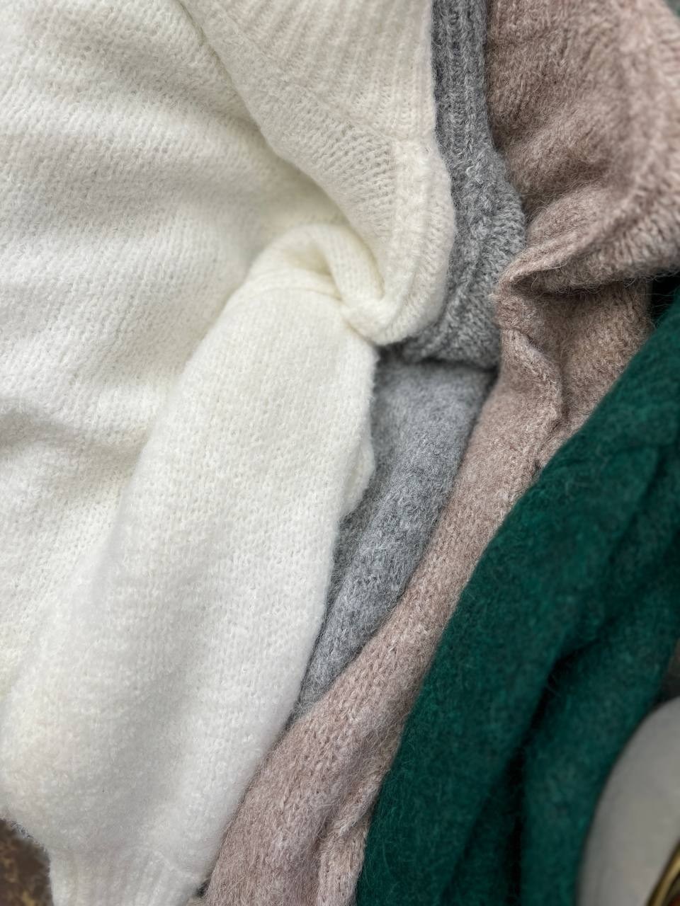 женский свитер,свитер,свитер модный,свитер для женщин,свитер с высоким воротом