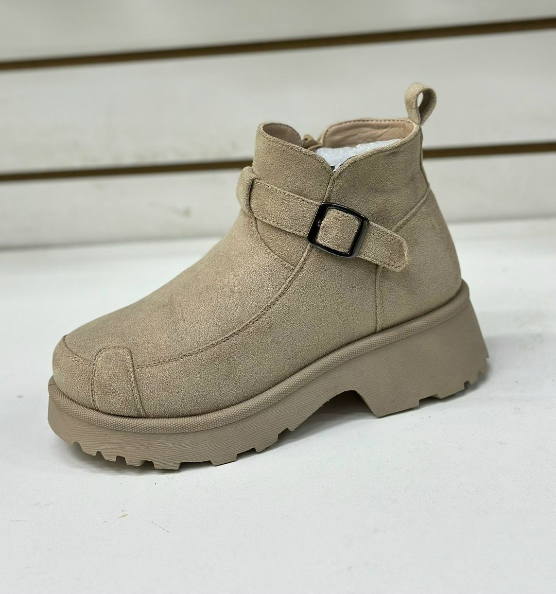 , женская,ботинки,женские угги,угги замш