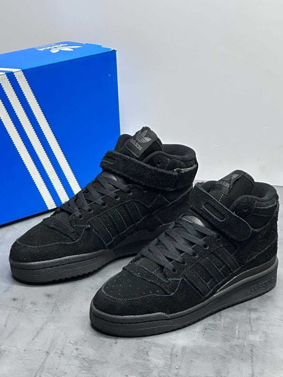 зимние кроссовки adidas,кроссовки adidas,кроссовки adidas forum mid triple black черный,кроссовки adidas forum mid 'triple black',зимние мужские кроссовки adidas
