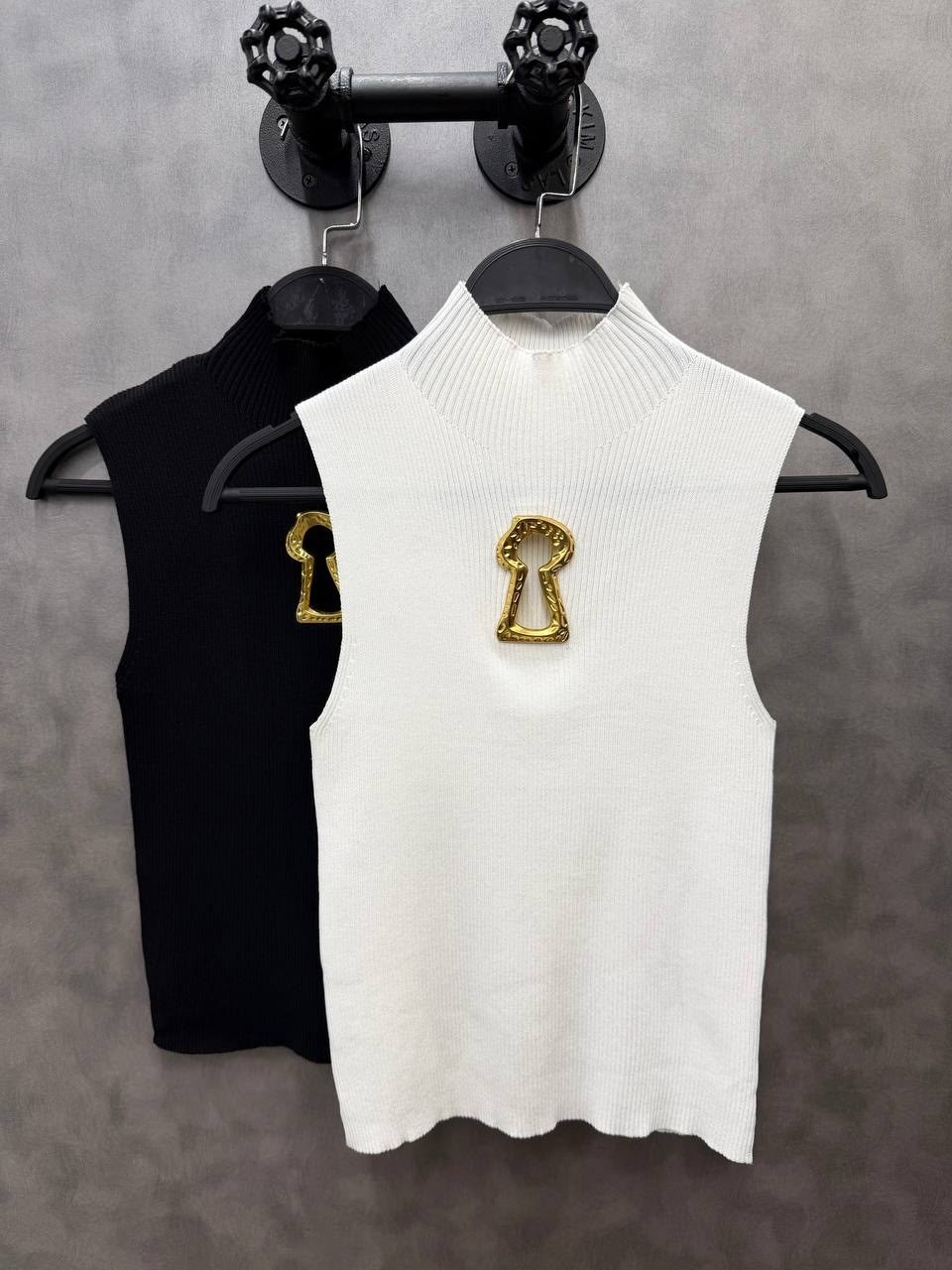 schiaparelli женский чёрный топ,роскошный базовый топ schiaparelli,топы schiaparelli,топ майка schiaparelli женская