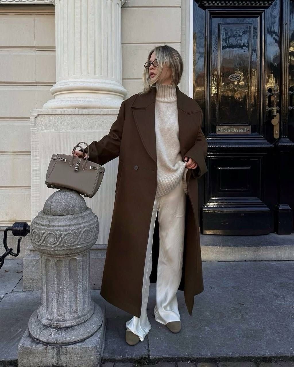 бордовое пальто,пальто оверсайз,пальто женское оверсайз,модные образы