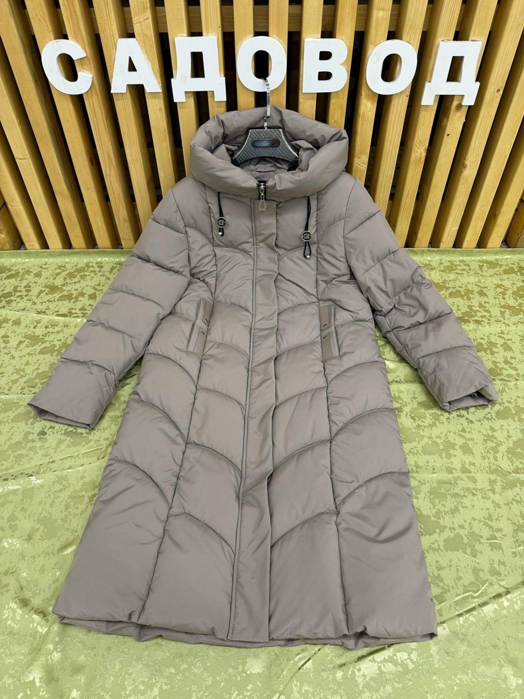 пуховик женский зимний длинный с капюшон,женский зимний пуховик,женский пуховик,длинные пуховики,пуховик зимний длинный с капюшон