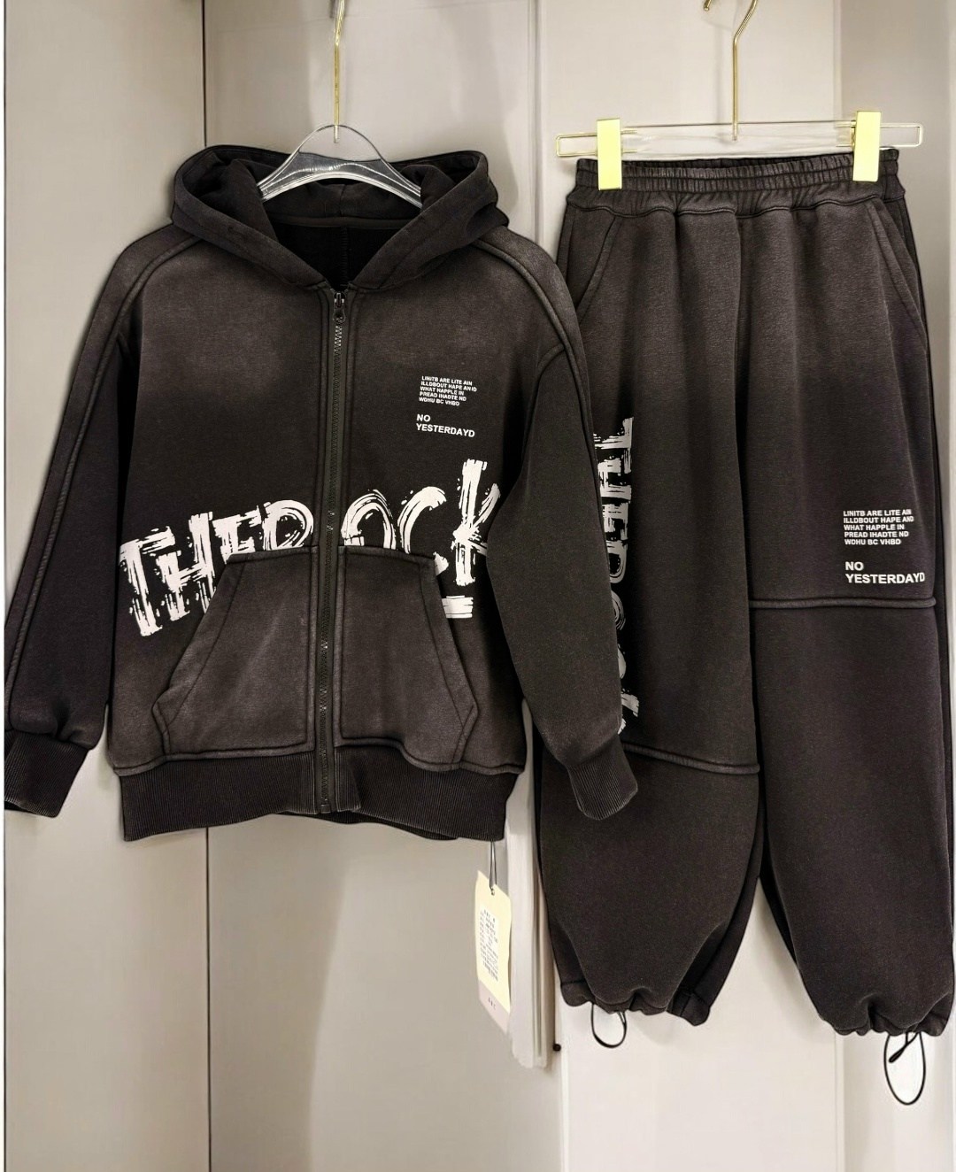 костюмы спортивные,толстовка для мальчика,одежда для мальчика,одежда толстовка,детские спортивные костюмы