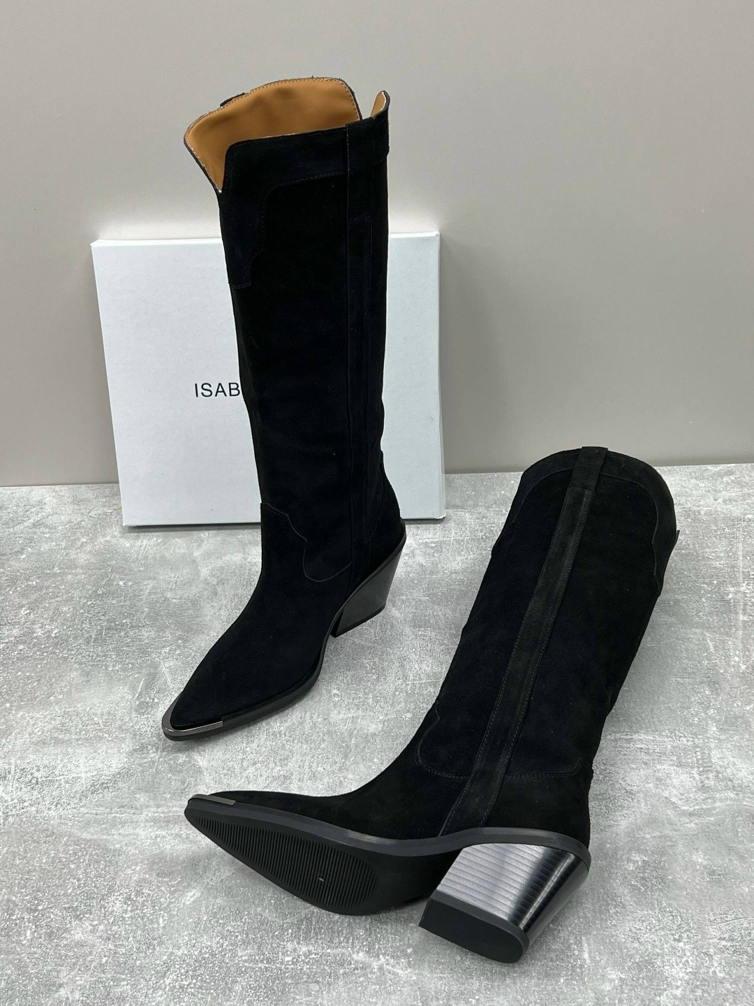 сапоги казаки женские высокие натуральная замша демисезонные,высокие сапоги казаки для женщин из натуральной замши,сапоги казаки,замшевые натуральные сапоги казаки на каблуке демисезонные,сапоги казак