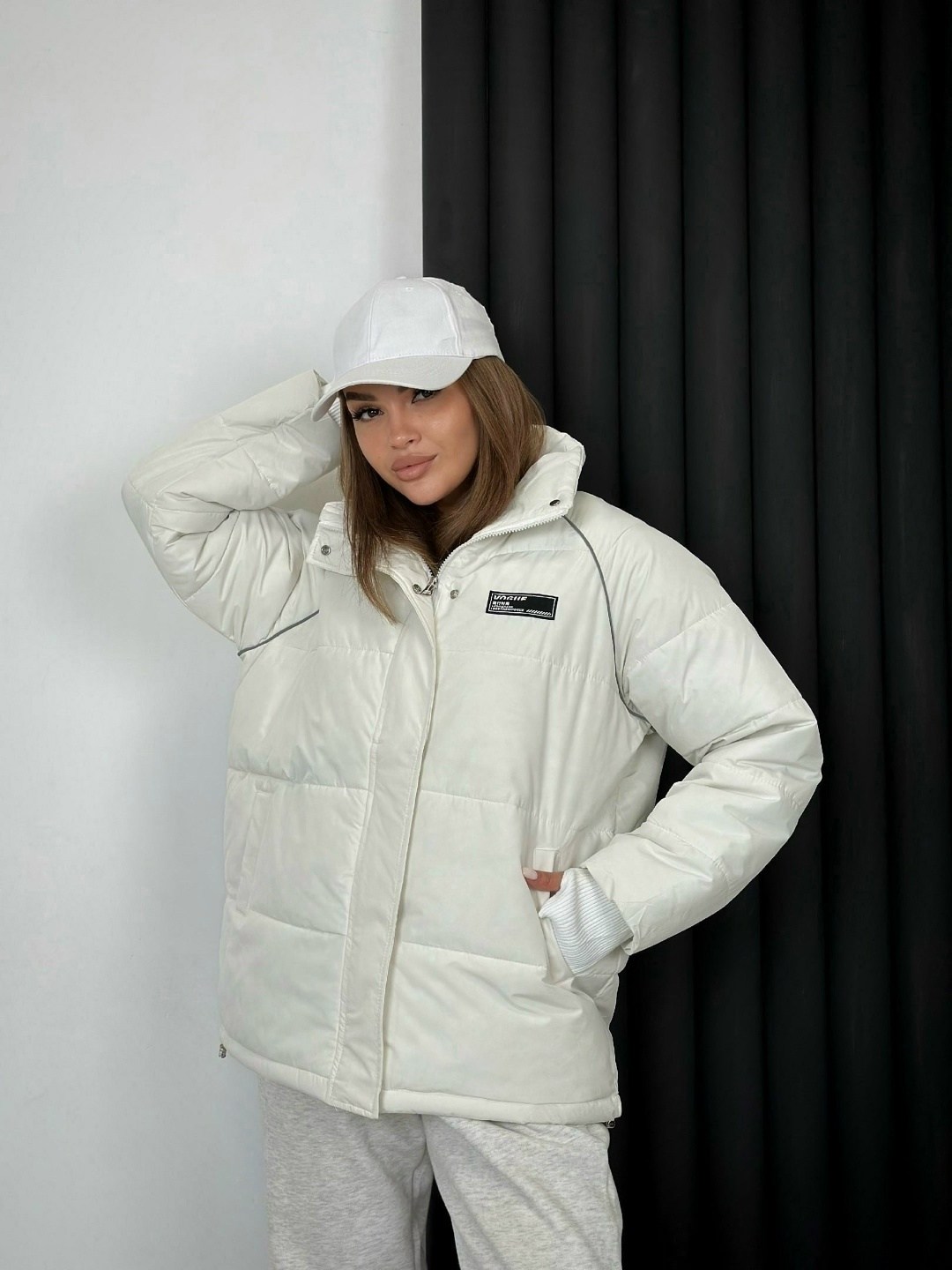 зимняя куртка оверсайз,куртка женская,куртка демисезонная,куртка пуховик зимний оверсайз с капюшоном miss diva,куртка защищает от холода и ветра стиль оверсайз