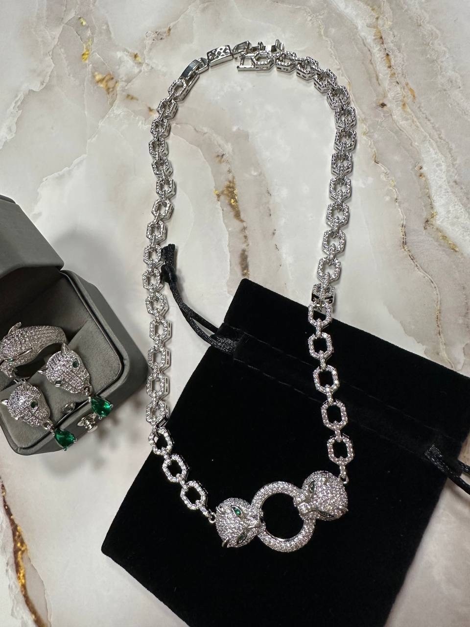 ожерелье,цепочка ожерелье,модное ожерелье,колье,цепь колье