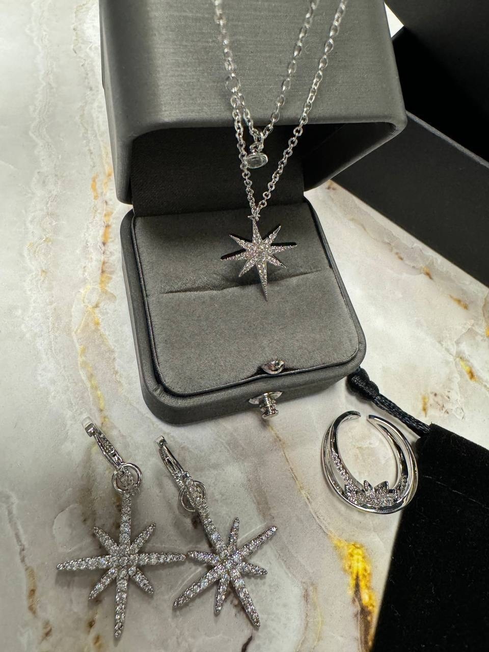 колье-подвеска "звездное сияние" с фианитами,цепочка с подвесками звезды,подвеска женская,цепочка с подвесками,ожерелье со звездами и метеоритом