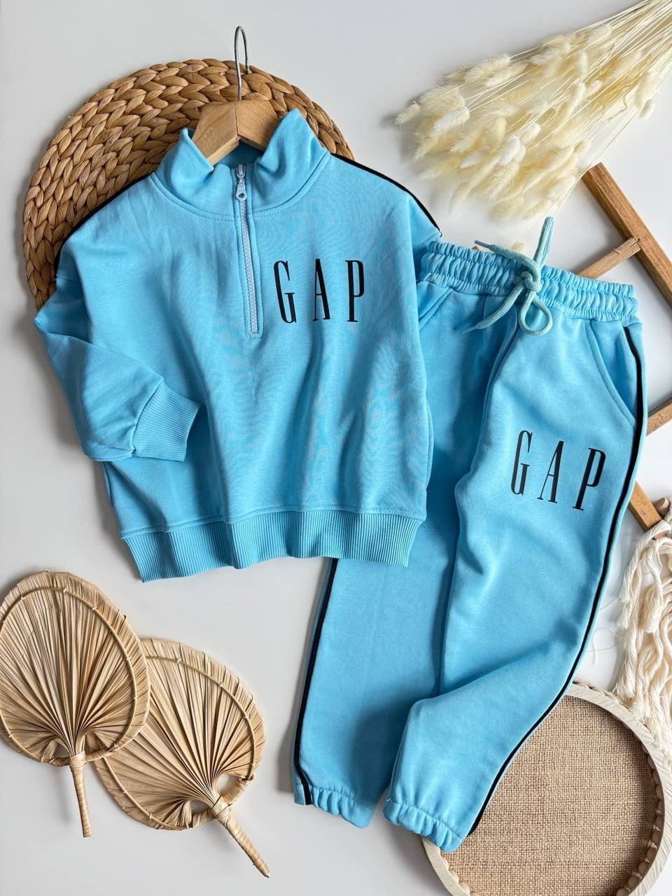 спортивный костюм gap,костюм на флисе,костюмы спортивные,костюмы спортивные детские,костюмы детские