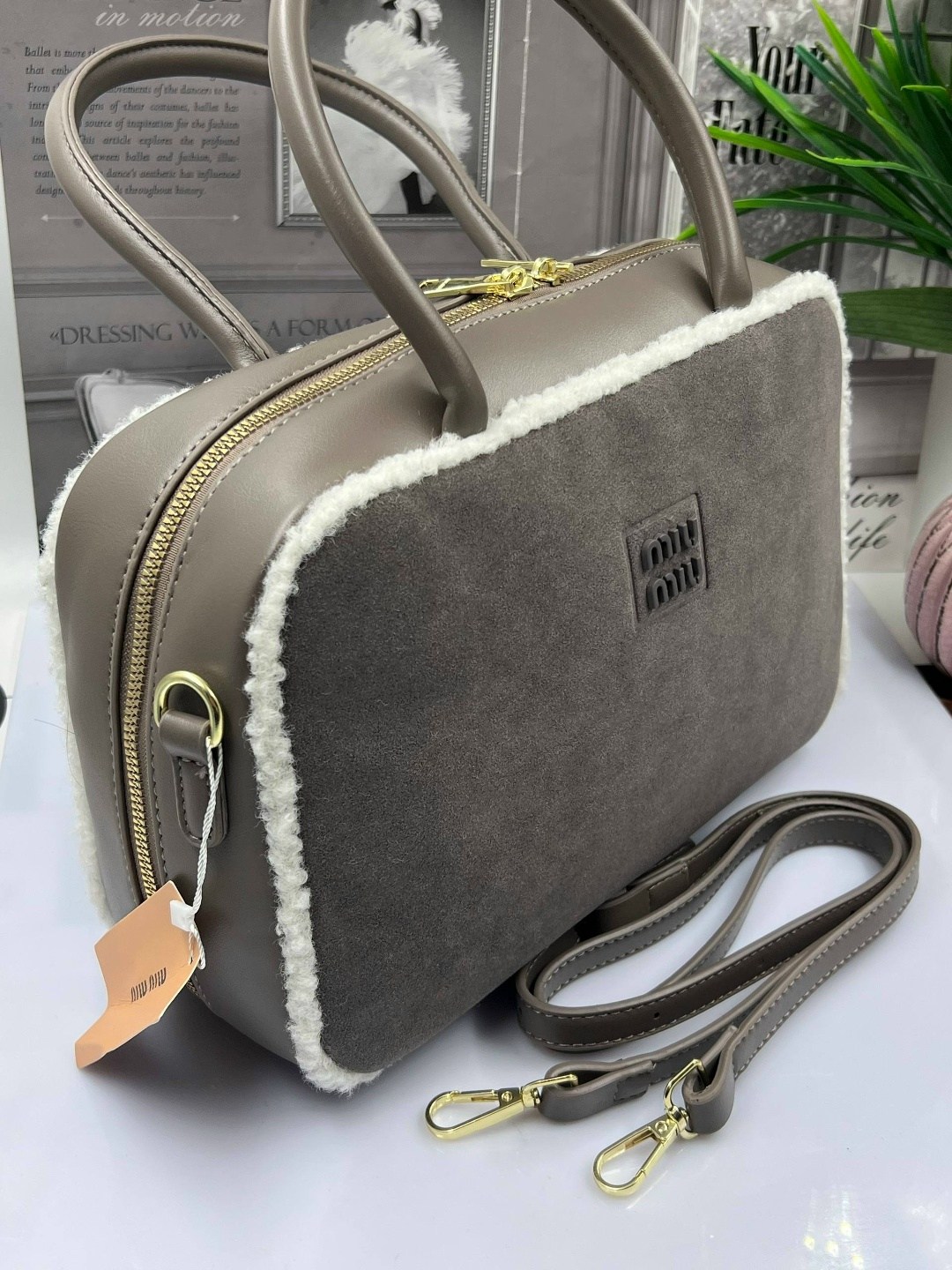 сумка женская,сумка тоут miu miu с мехом,сумка miu miu,сумочки,сумка женская черная