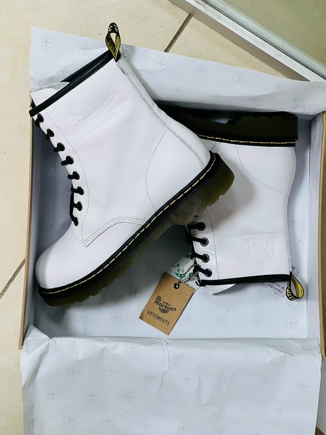 ,ботинки dr martens,ботинки dr,ботинки женские,ботинки доктор мартинс белые