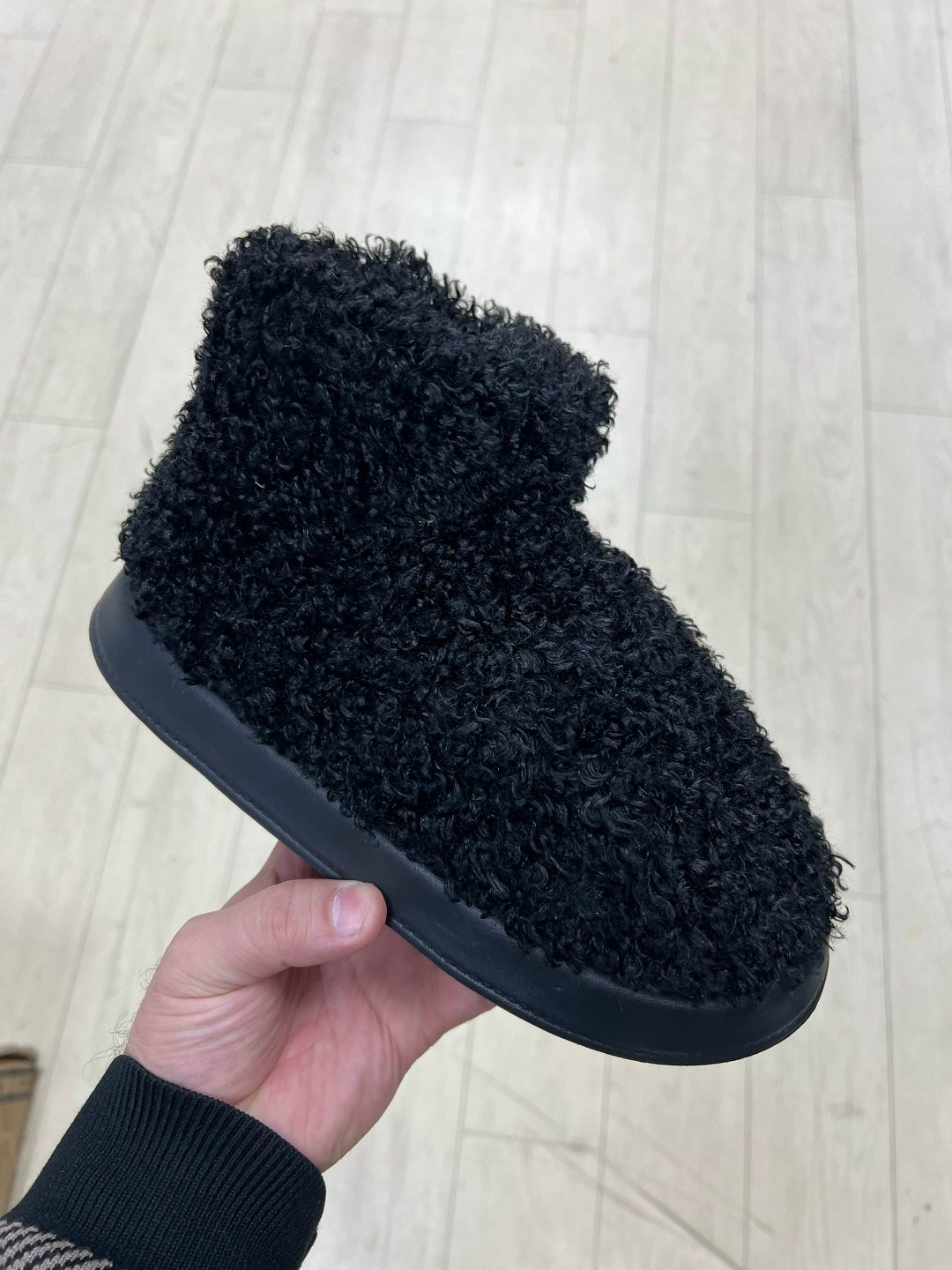 плюшевые тапочки,домашние тапочки,плюшевые домашние тапочки,домашние теплые тапочки,мягкие тапочки