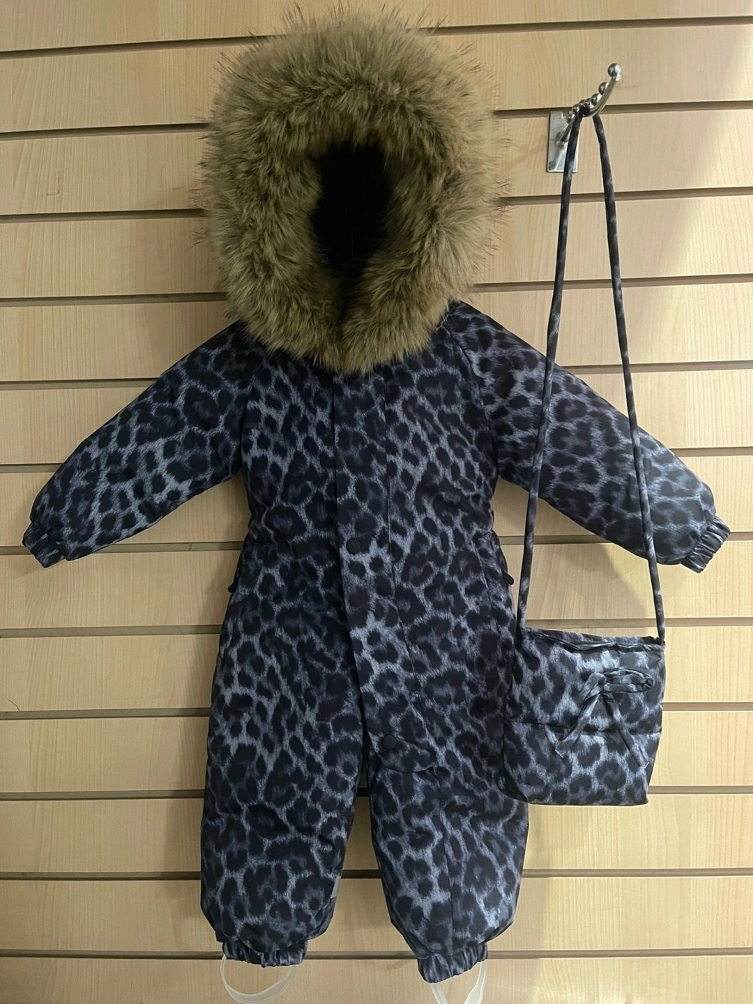 комбинезон зима 2025,зимний комбинезон,зимний комбинезон детский,комбинезон зим,утепленный зимний комбинезон с опушкой at-fashion