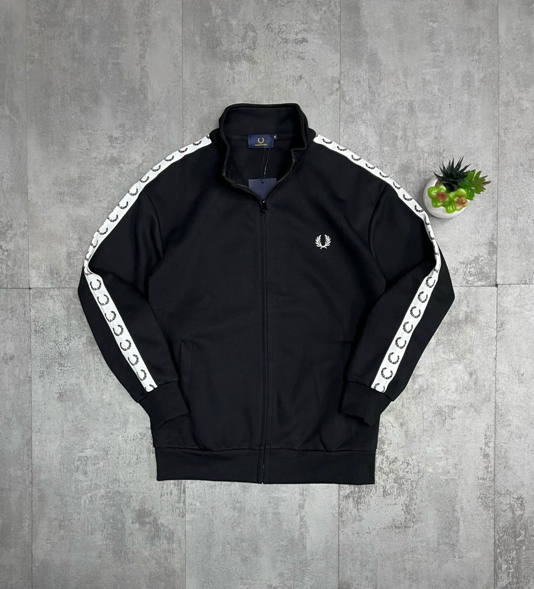 мужская кофта,fred perry олимпийка с лампасами,олимпийка фред перри белая,кофта fred perry,кофта для мужчин