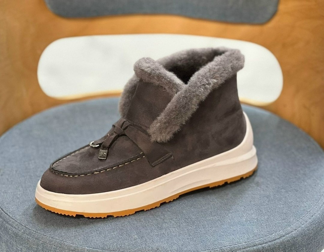 угги замшевые короткие лоферы с мехом sopra footwear,,женские ботинки с мехом loro piana open walk,женские зимние ботинки лоферы на плоской подошве из натуральной кожи с натуральным мехом,полубот