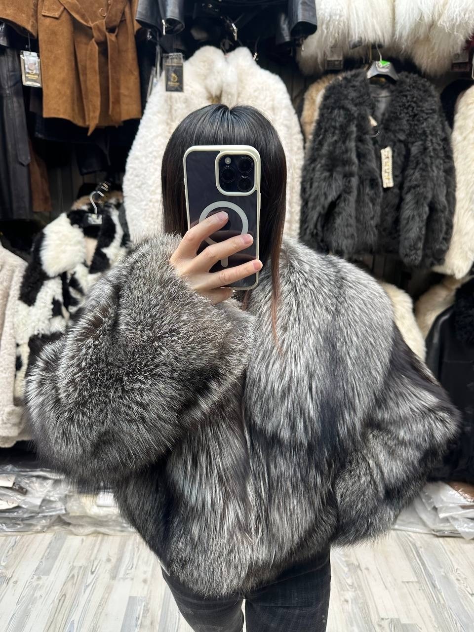 женская шуба из натурального меха чернобурки,шуба женская из импортного меха платины и чернобурки,шуба короткая мужская из натурального меха чернобурки,женское пальто из натурального меха чернобурки,п