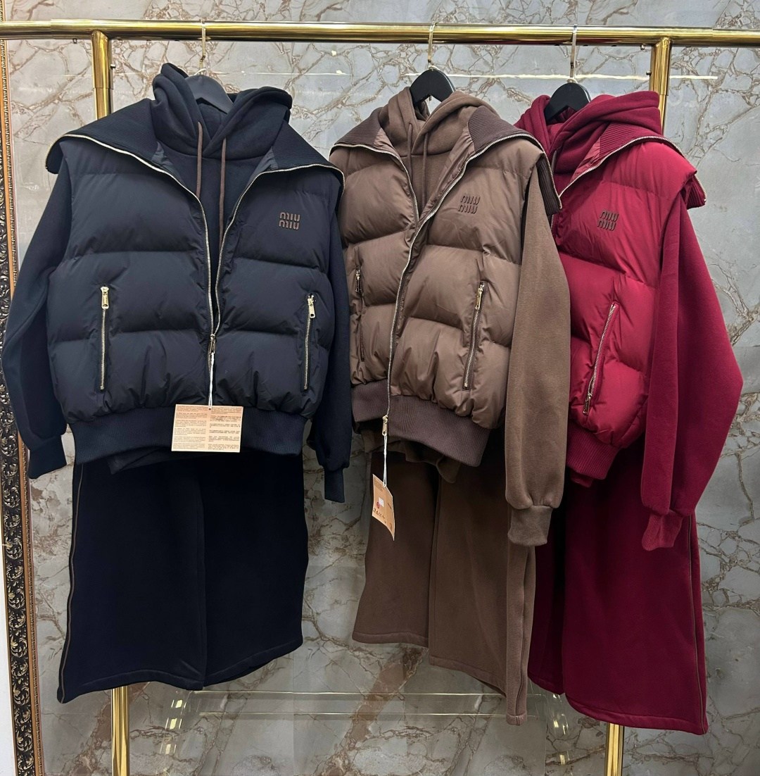 женский бордовый костюм тройка miu miu,костюм тройка женский,бордовый костюм женский,костюм женский на флисе,женский костюм