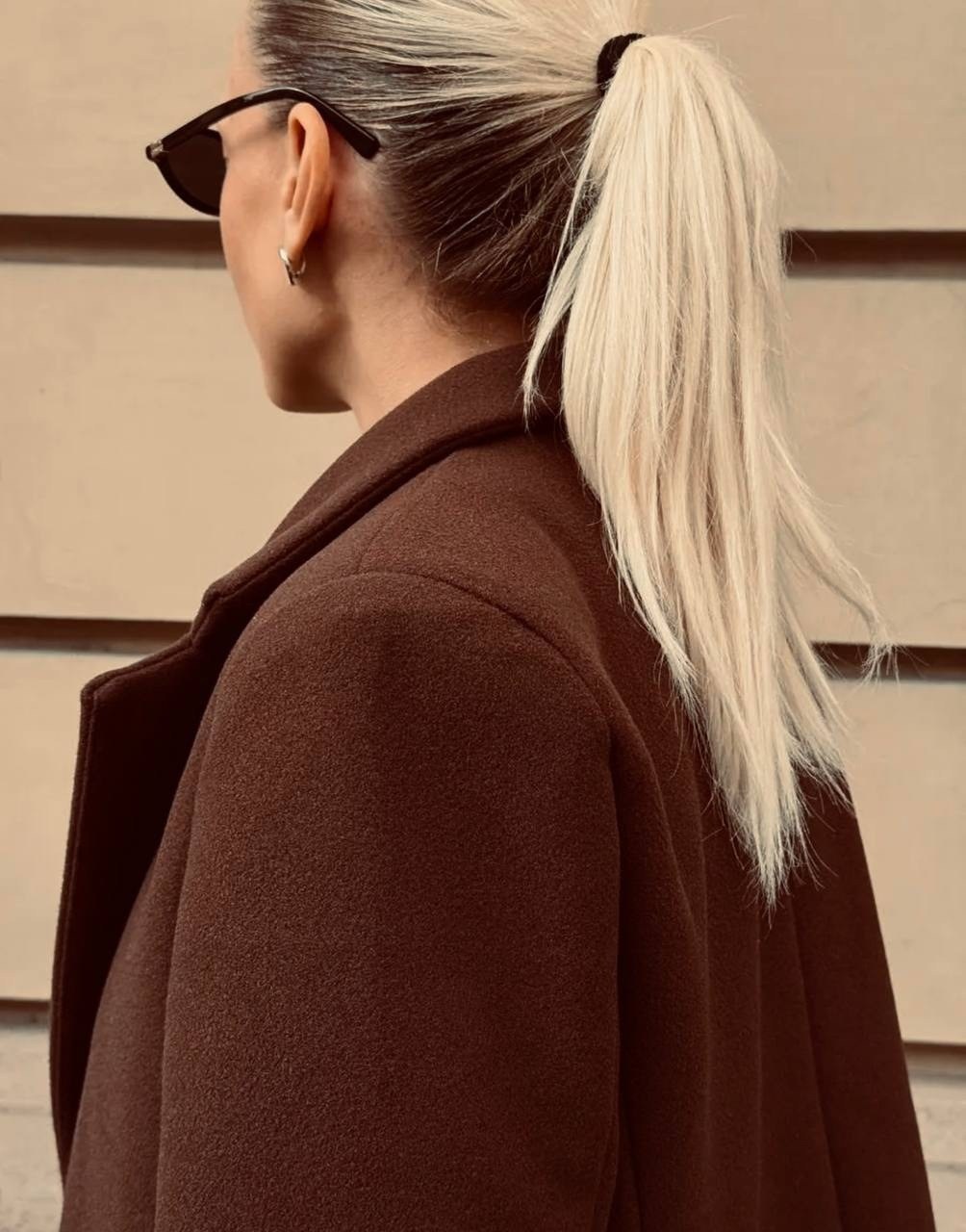 мода стиль,коричневое пальто,образ с коричневым пальто,шерстяное пальто