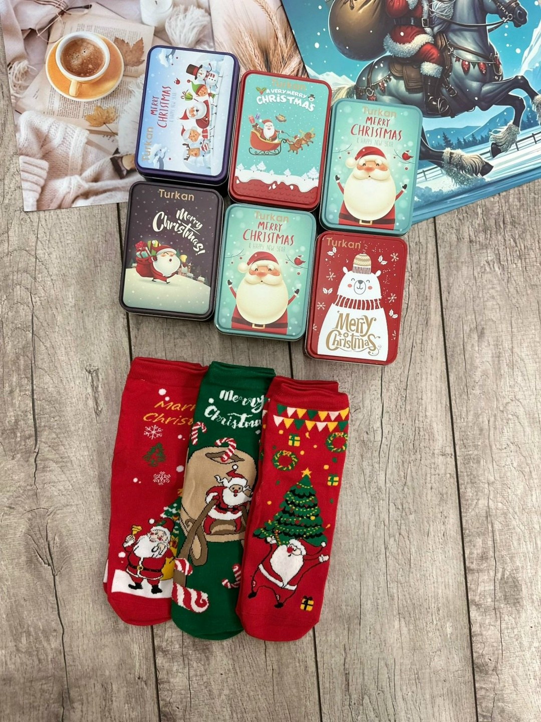 носки новогодние в подарочной коробке 3 пары turkan,жестяная новогодняя коробка,жестяная коробка,новогодние подарки,рождественский контейнер для печенья