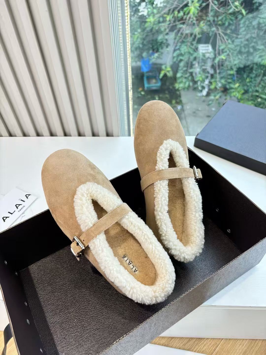 ,угги женские,меховая ,тапочки модные,угги тапки